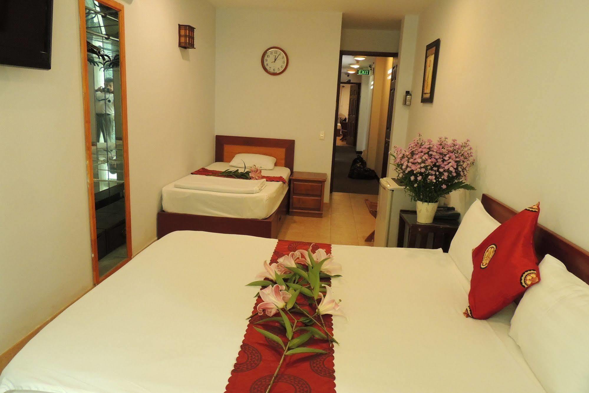 Sao Nam Hotel - Bui Vien Walking Street Hô Chi Minh-Ville Extérieur photo